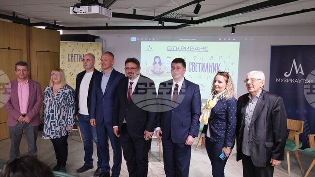Петото издание на инициативата „Светилник 2025/2026: Че какво без песен е светът" беше открито днес