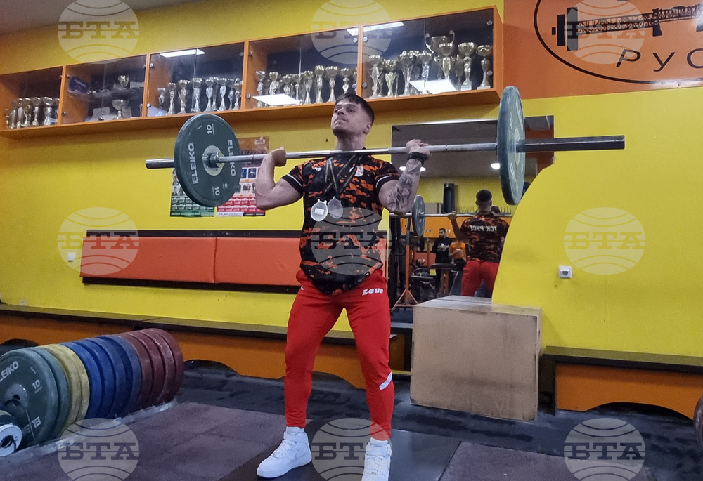 Русе - вдигане на тежести - Дениз Данев - посрещане