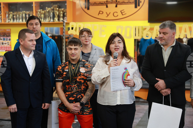 Русе - вдигане на тежести - Дениз Данев - посрещане