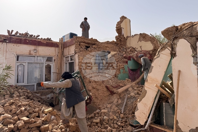 Жертвите на земетресението в Афганистан са 27