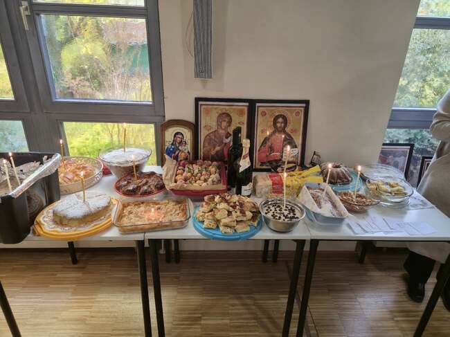 Заупокойна света литургия и обща панихида бяха отслужени от протойерей Васил Бечевски на Архангелова задушница в Майнц, Германия