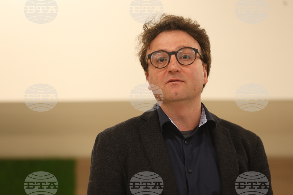 Илия Вълков - книга - „Медии и политика. Преплитане и влияние“ - представяне