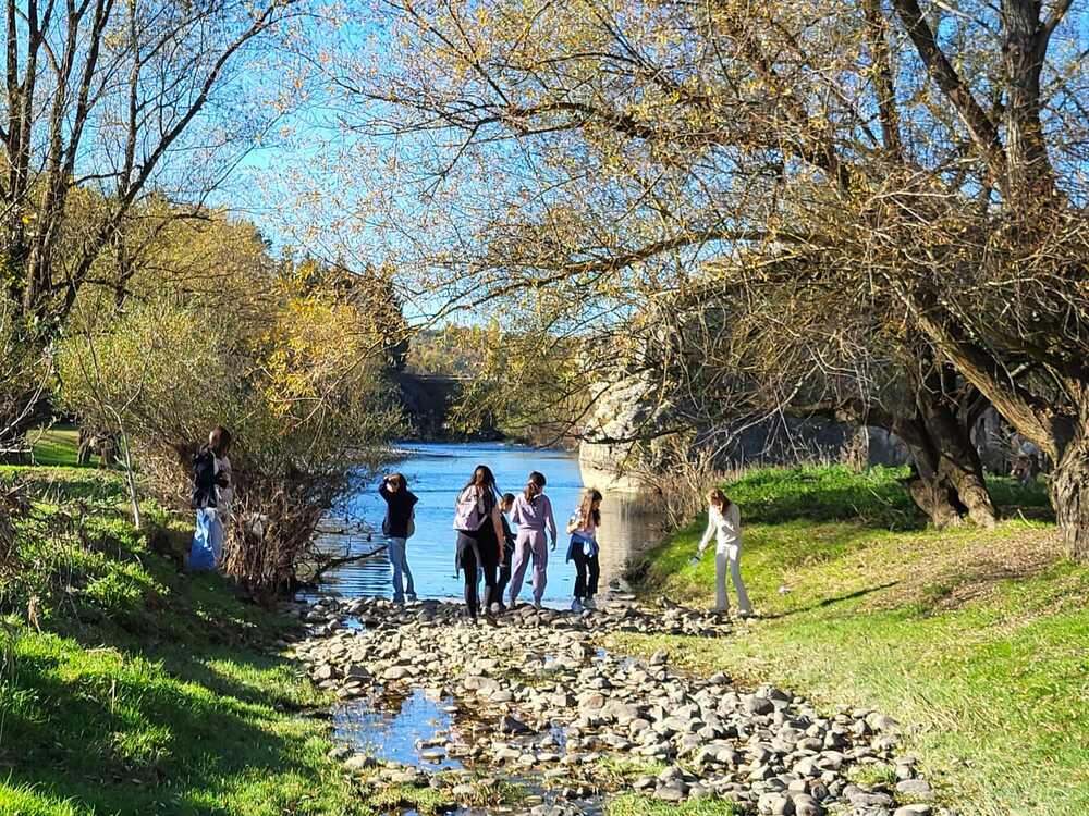 С посещение на района на село Ъглен приключи образователната екскурзия на ученици от училище „Кирил и Методий“ в Париж в Троянския Балкан