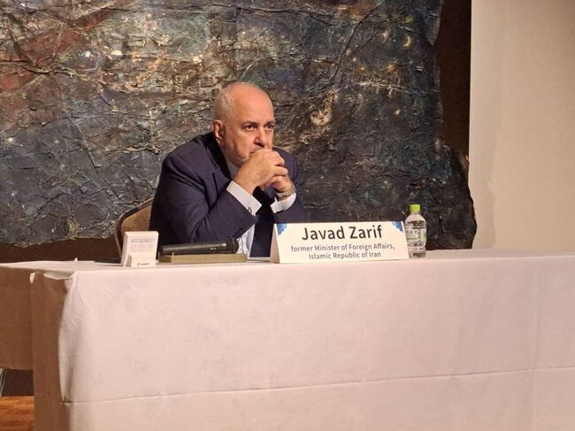 ИРНА: Бивш ирански министър заяви, че САЩ трябва да се откажат от илюзиите за капитулация на Иран и да се обърнат към „реални“ преговори