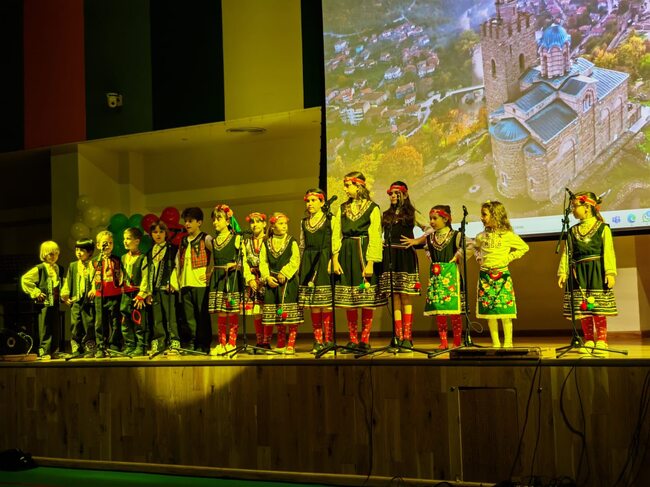 Тържество по повод Деня на народните будители се състоя на 1 ноември в Дубай