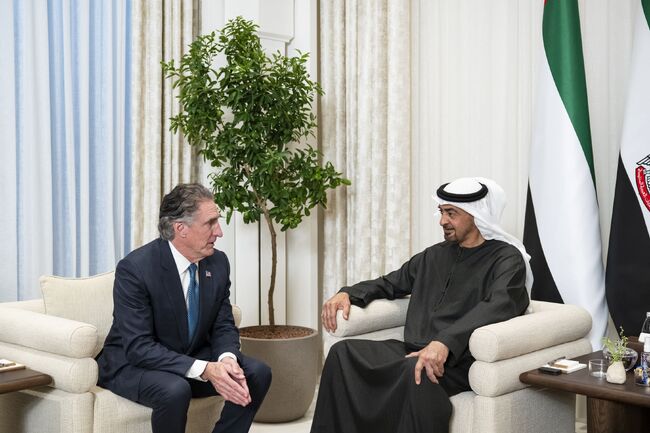 УАМ: ОАЕ и САЩ подписаха меморандум за сътрудничество в сферата на енергетиката и изкуствения интелект 