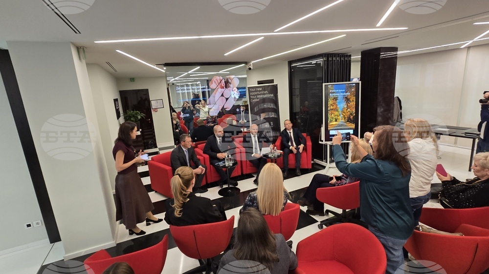 Дигитално решение за сключване на договор за доброволно пенсионно осигуряване представиха "Алианц България" и "УниКредит Булбанк"