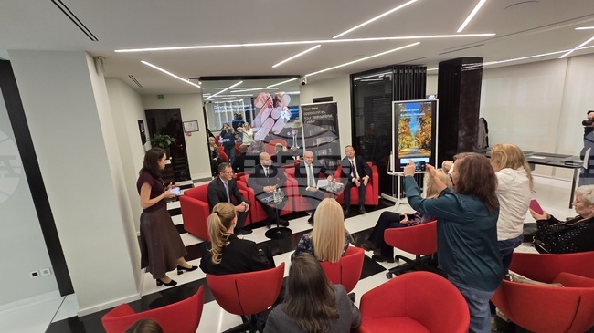 Дигитално решение за сключване на договор за доброволно пенсионно осигуряване представиха "Алианц България" и "УниКредит Булбанк"