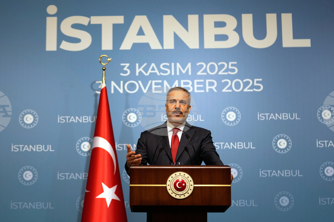  "Хамас" е готов да предаде властта на комитет от палестинци, каза турският външен министър 