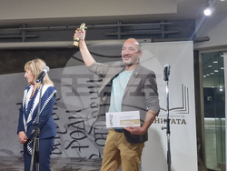 Литературни награди „Перото"