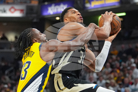 Bucks Pacers Basketball