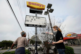 Denny's Investor Deal
