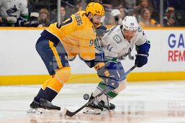 Canucks Predators Hockey