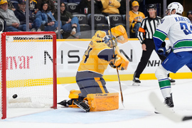 Canucks Predators Hockey