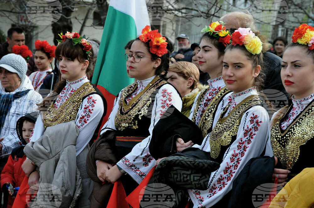 Бургас - Трети март - голямо празнично хоро