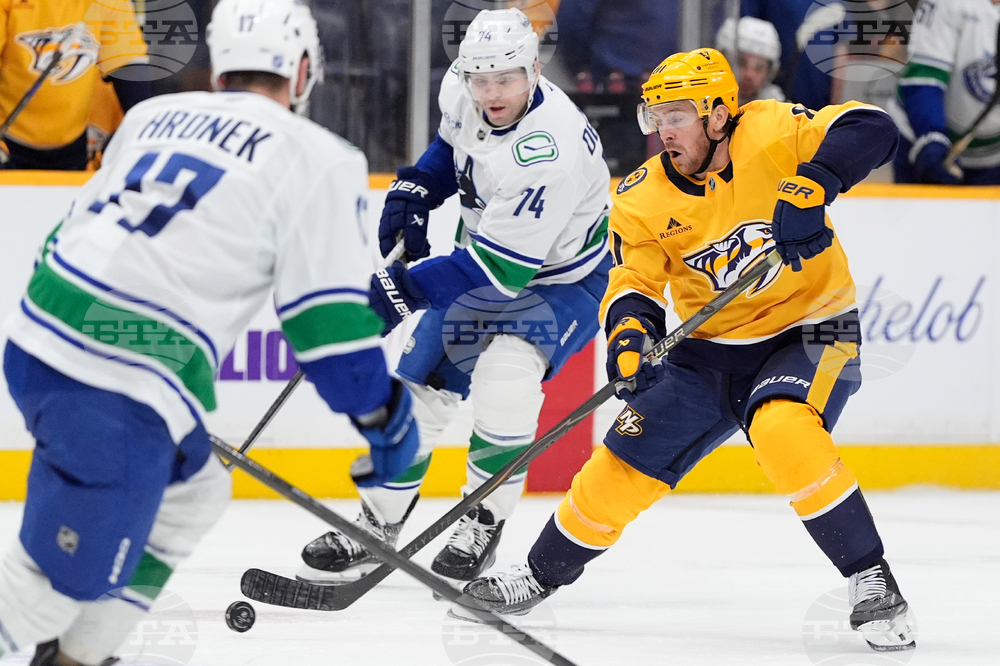 Canucks Predators Hockey