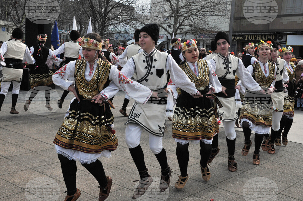Бургас - Трети март - голямо празнично хоро