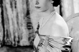 Britain Queen Elizabeth Fashion