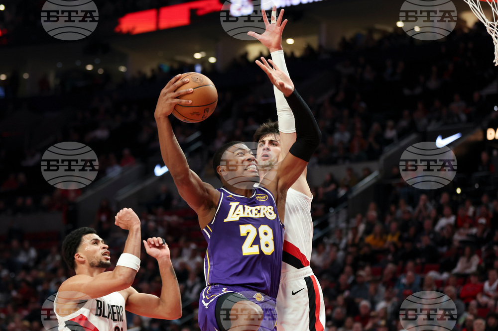 Lakers Trail Blazers Basketball