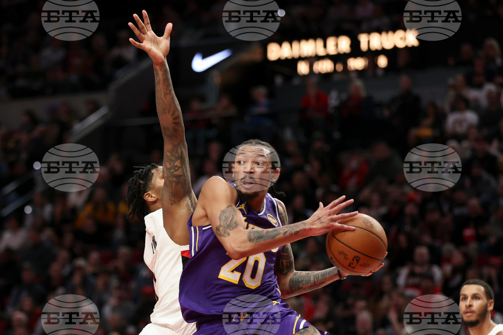 Lakers Trail Blazers Basketball