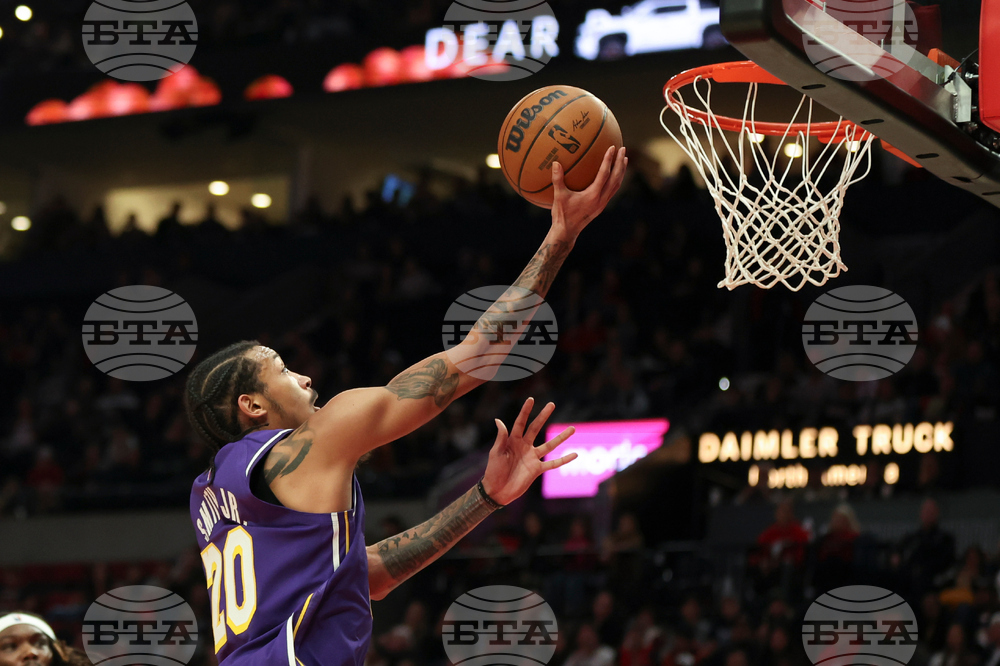 Lakers Trail Blazers Basketball