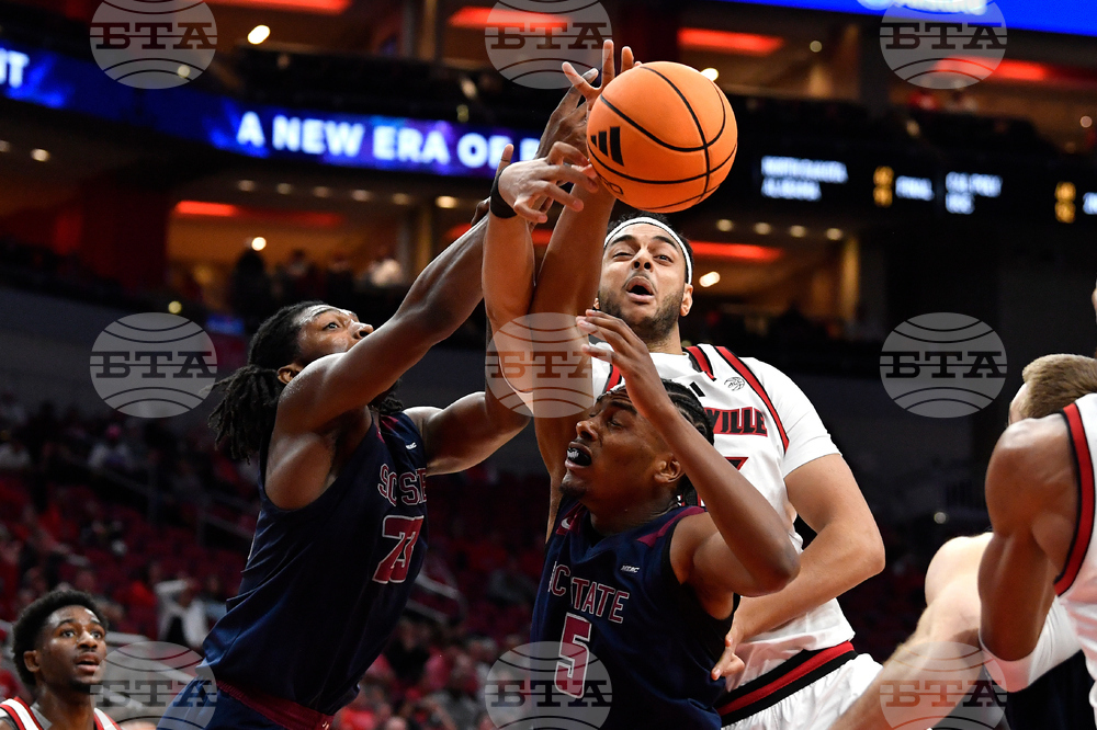 SC State Louisville Basketball