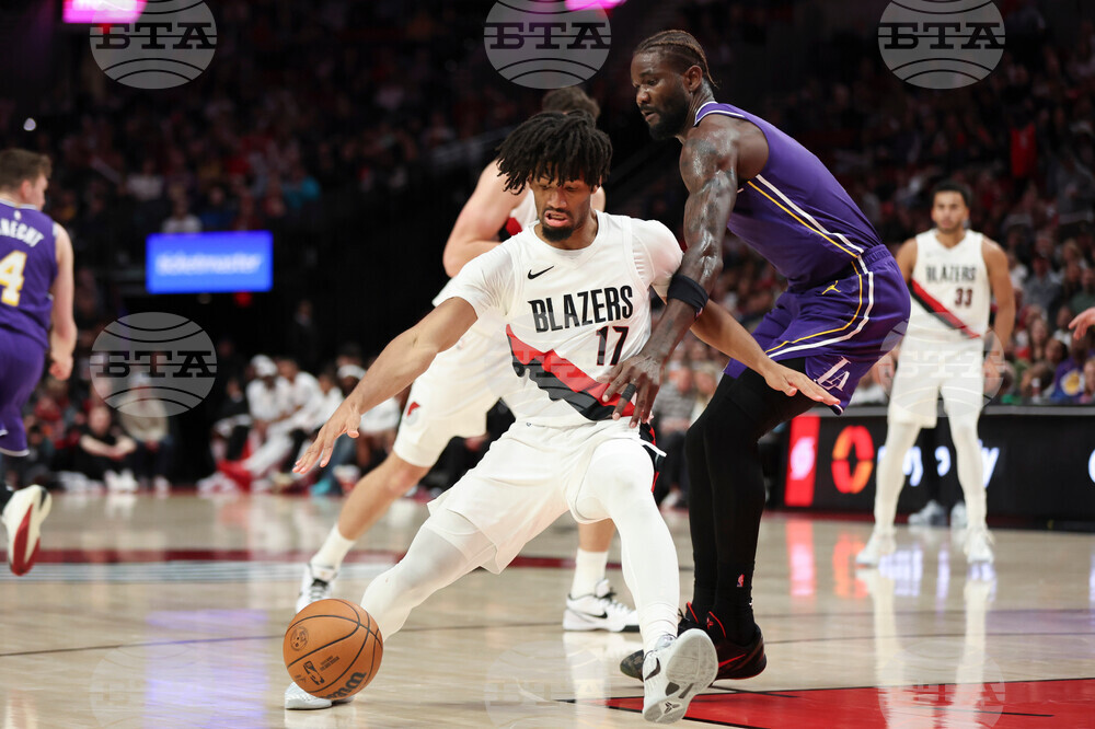 Lakers Trail Blazers Basketball