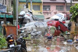 APTOPIX Philippines Extreme Weather Asia Typhoon