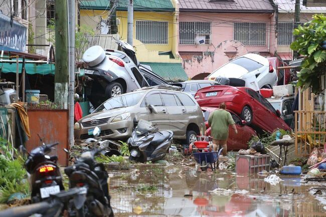 APTOPIX Philippines Extreme Weather Asia Typhoon