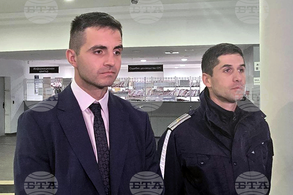 Повдигнати са две обвинения на мъжа, катастрофирал в шест паркирани коли в София, каза говорителят на Софийската районна прокуратура