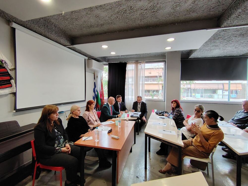 В училище „Св. св. Кирил и Методий“ в Атина се състоя работна среща с представители на Комисията по политиките за българите в чужбина