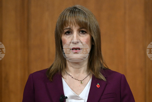 Британските държавни облигации поевтиняха рязко след медийни публикации, че Лондон не планира да повишава данъка върху доходите