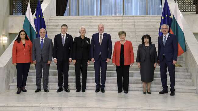 Премиерът Желязков: Еврото е стратегически избор за България