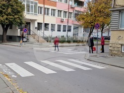 Търговище - пешеходци - пресичане