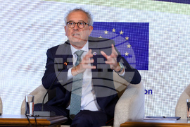 Конференция на високо равнище - "България на прага на еврозоната"