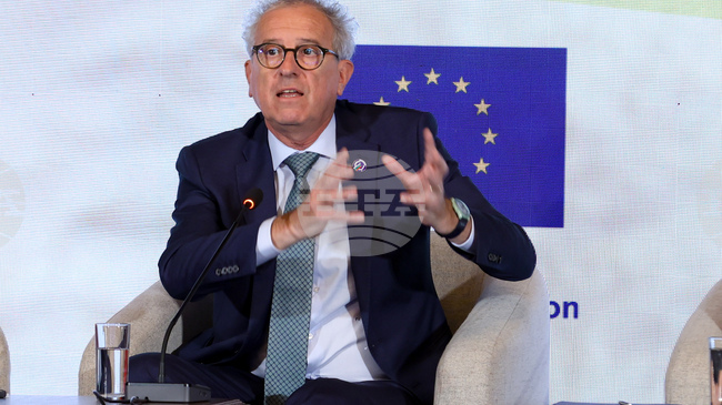 Геополитическите размирици са без прецедент, а влизането в еврозоната в такъв момент е изключително ценно, смята директорът на Европейския механизъм за стабилност