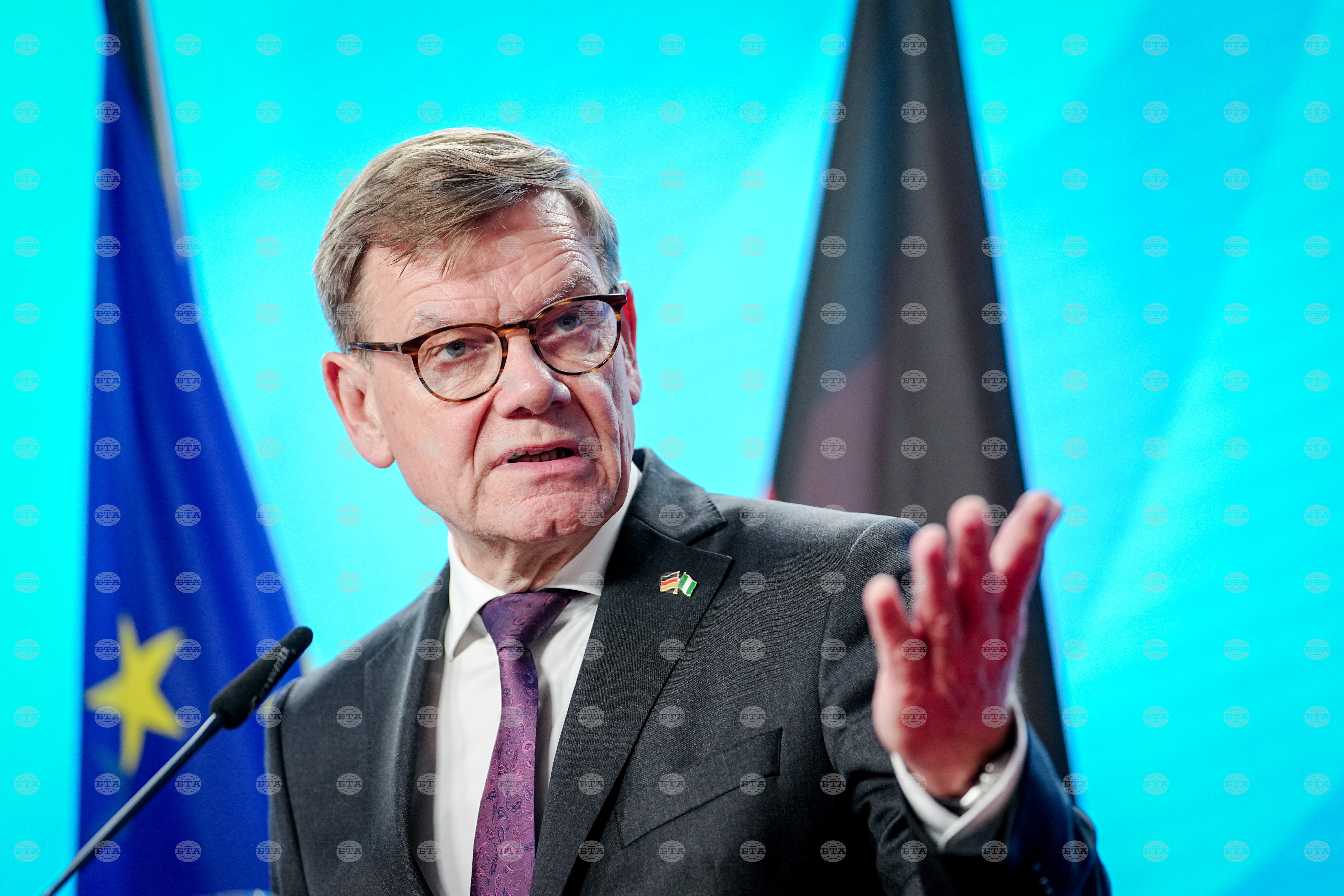 Tehnična napaka letala preprečila nemškemu zunanjemu ministru potovanje v Kolumbijo