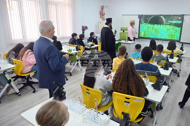 Нов СТЕМ център беше открит в Четвърто основно училище в Монтана