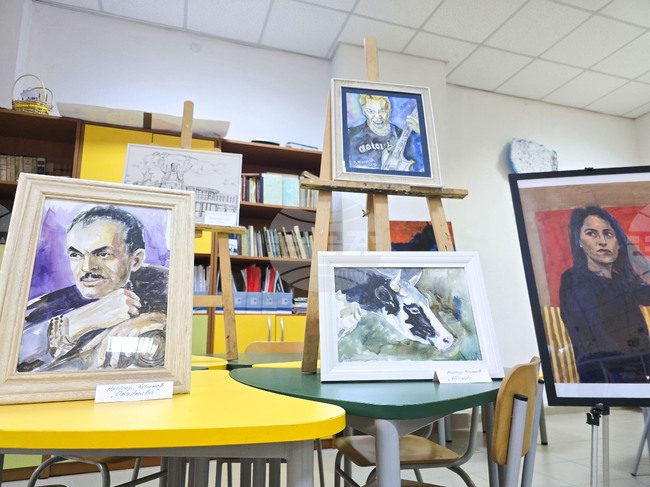 Панагюрище - СУ „Нешо Бончев“ - изложба „Будни“ - откриване