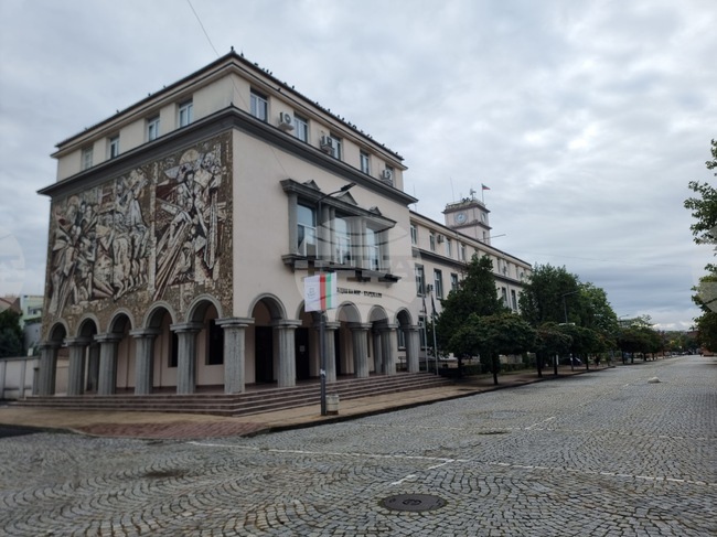 Жена е настанена в кърджалийската болница със счупена челюст след домашно насилие