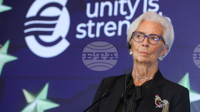 Само 50 дни остават до влизането на България в еврозоната, изтъкна Кристин Лагард