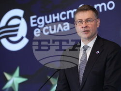 Валдис Домбровскис - пресконференция