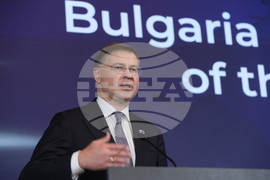 Валдис Домбровскис - пресконференция