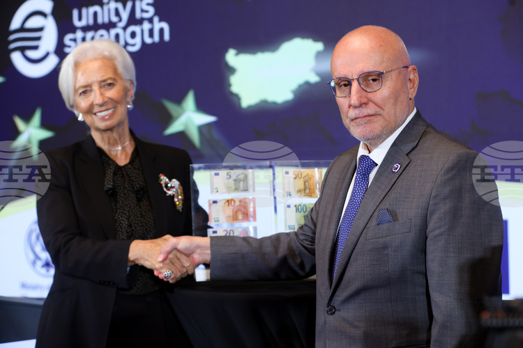 ECB President Welcomes Bulgarian Central Bank Governor to His First Monetary Policy Meeting