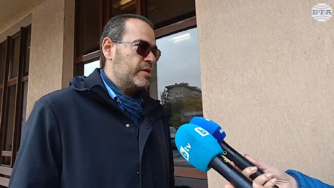 Поискал съм прекратяване на разследването за общинския съветник от Варна Йордан Кателиев, каза адвокатът му Ивайло Костов