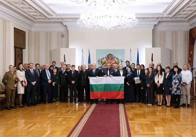 Румен Радев: Изследователите на Антарктида изграждат модел на успешното бъдеще на планетата – не на войни, а на разбирателство и взаимопомощ