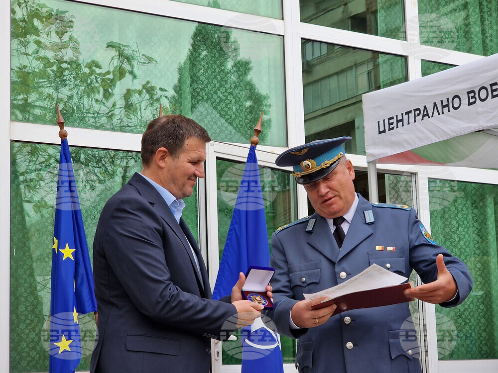 Изнесен офис за набиране на кандидати за военна служба беше открит с официална церемония в Хасково 