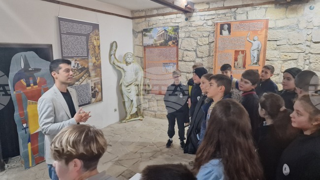 Образователната програма „От Египет… до Скандинавия“, организирана от Регионалния исторически музей в Разград, ще стане мобилна