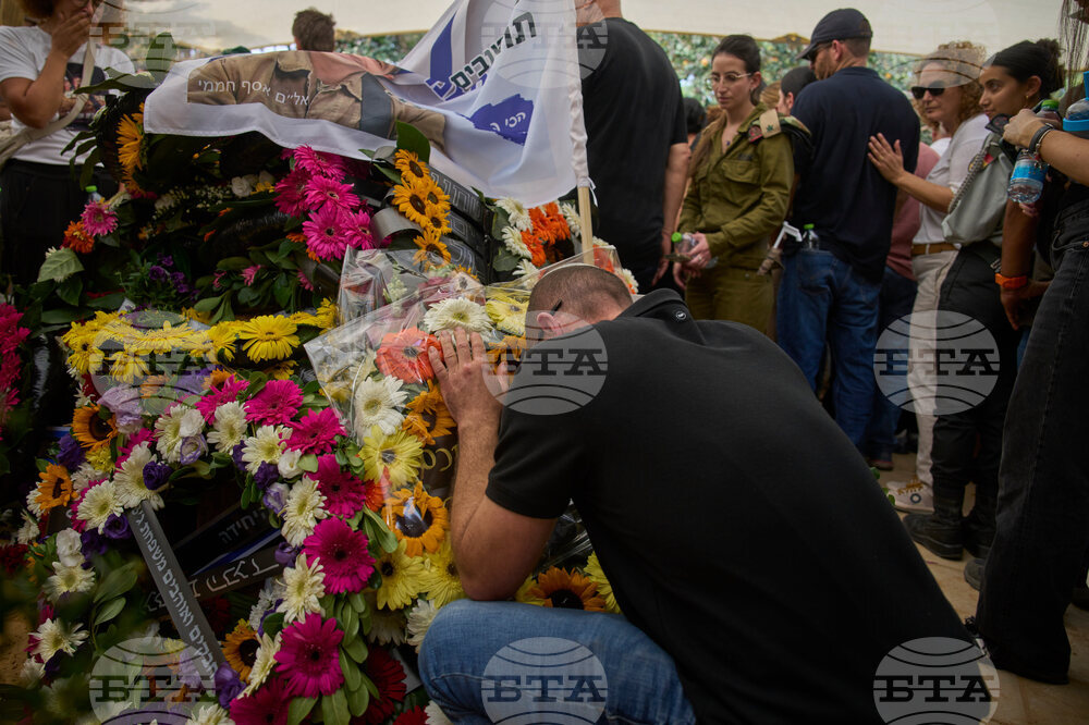 CORRECTION Israel Palestinians