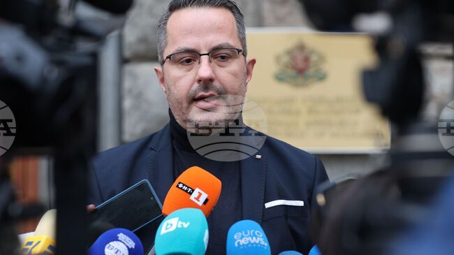 От "Възраждане" определиха проектобюджета за 2026 г. като загробващ със заеми и унищожаващ малкия и среден бизнес